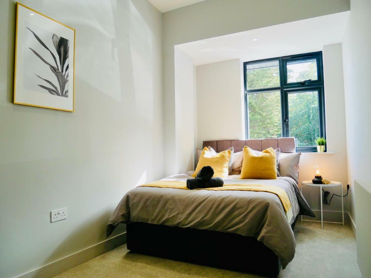Luxury 3 Bedroom Apartment Near Bournemouth Beach & Poole Exteriör bild