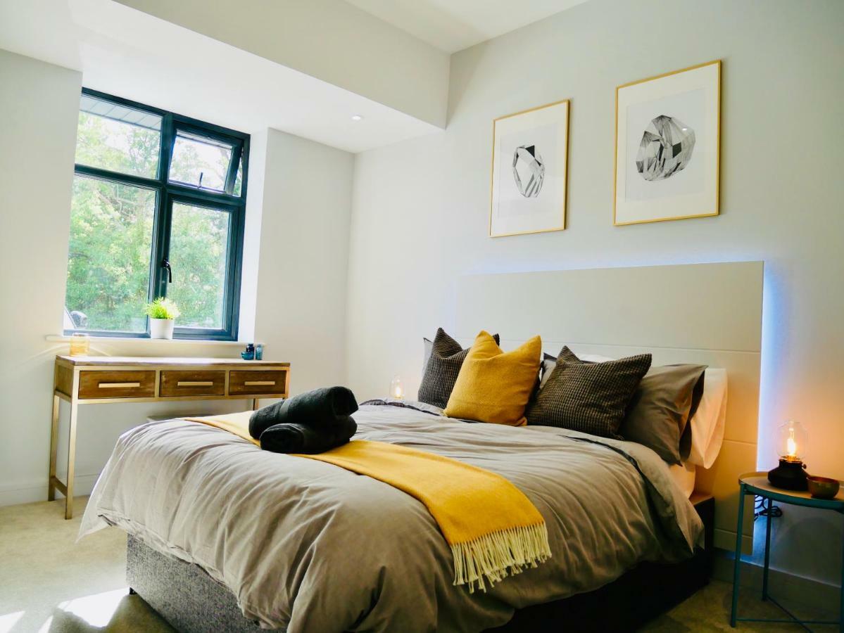 Luxury 3 Bedroom Apartment Near Bournemouth Beach & Poole Exteriör bild