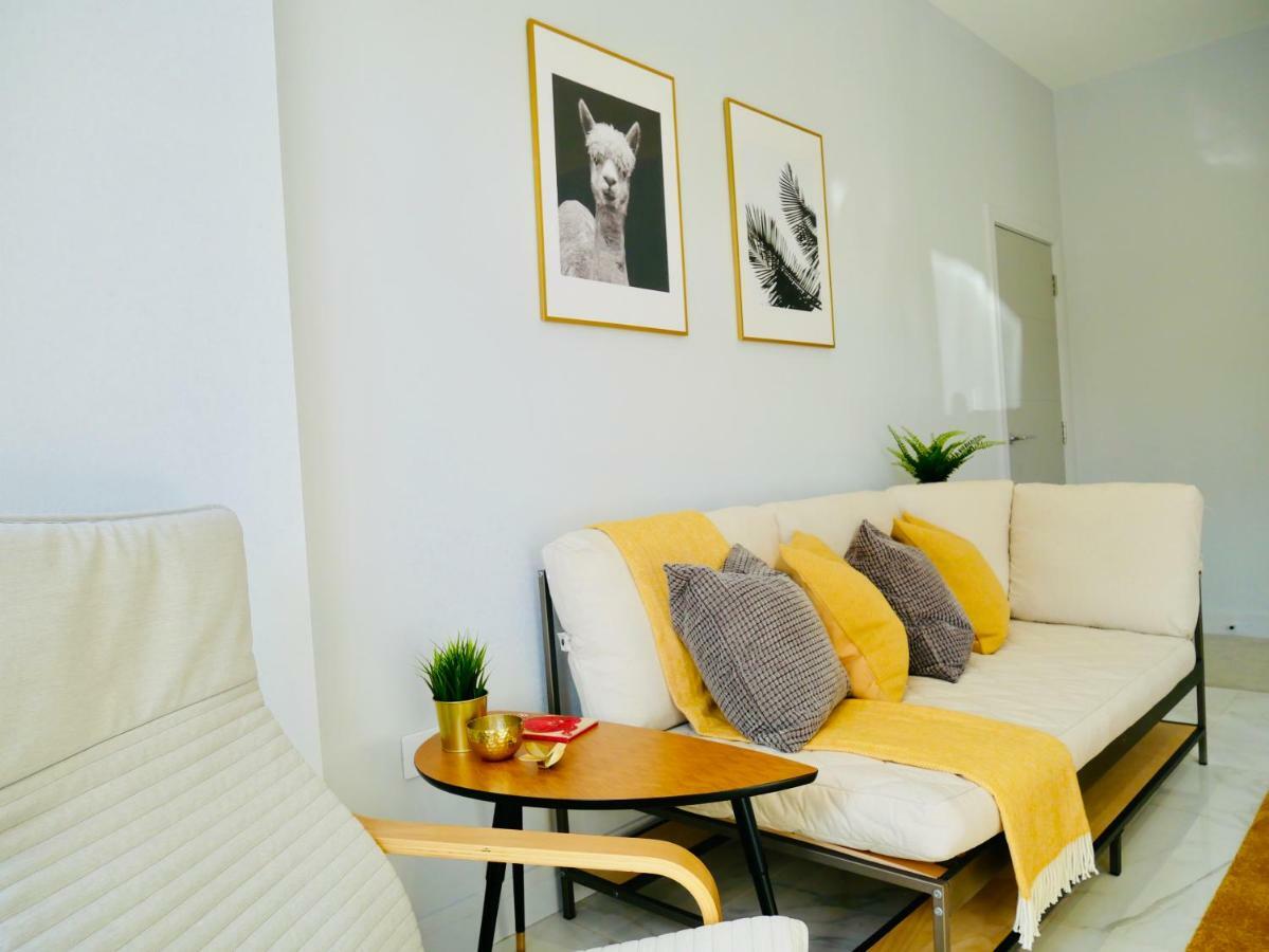 Luxury 3 Bedroom Apartment Near Bournemouth Beach & Poole Exteriör bild